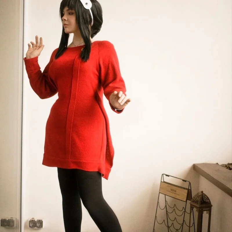 Рисунок 4 - Костюм Yor Forger