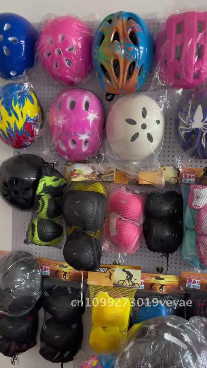 Children's Plum Blossom Black Bubble Helmet 7-Piece Protection Set for Scooter Roller Skates EVA Foam Elbow Knee Protectors