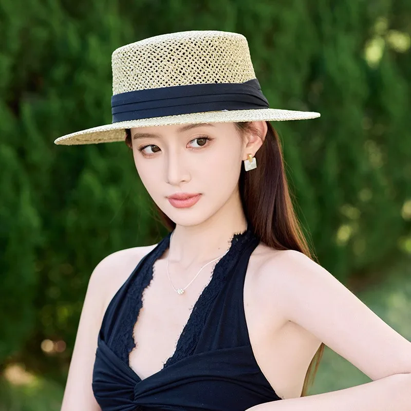 

Women's hat with a flat top seaside vacation and hollowed-out