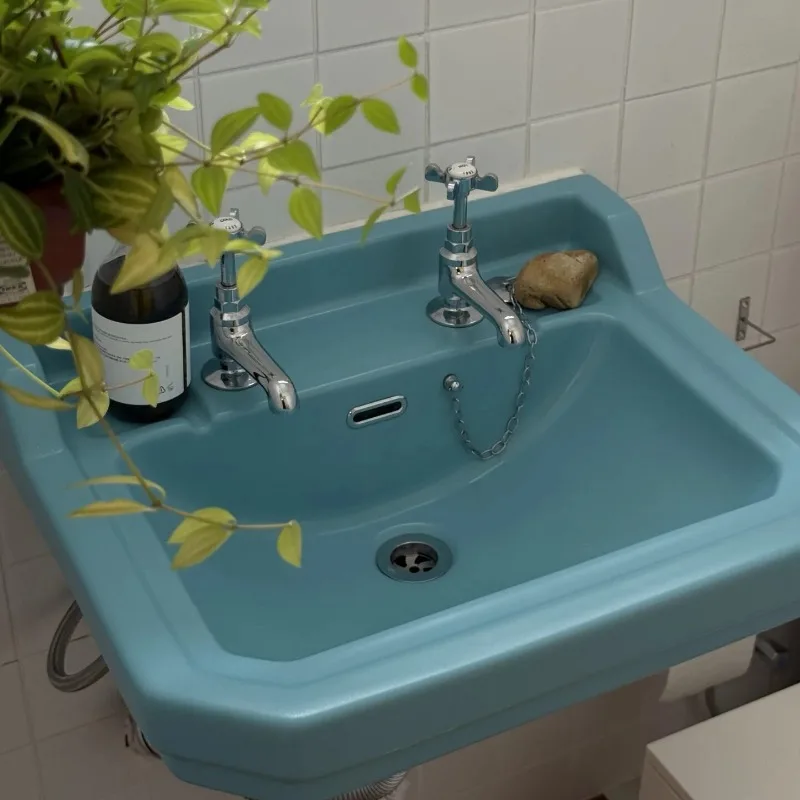 Light blue wall-mounted retro wash basin floor-standing all-copper bracket wash basin
