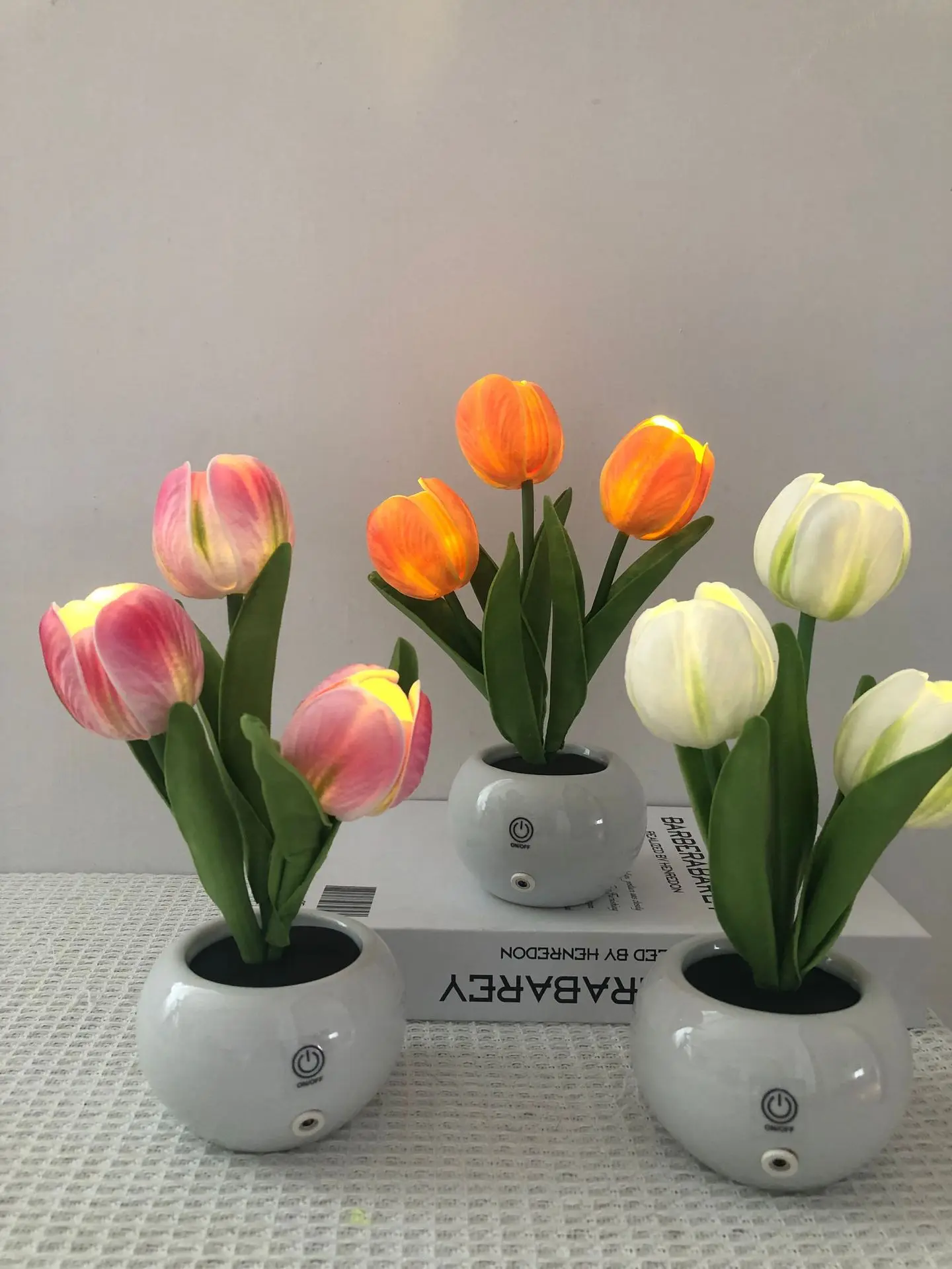 Rechargeable LED Bedside Warm Night Light Simulation Tulip Night Light Indoor Bouquet Decoration Atmosphere Light