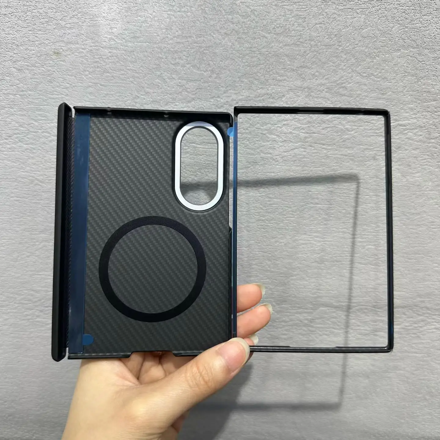 Magnetyczna osłona z włókna węglowego aramidowego, ultracienka, lekka, ochronna obudowa do Samsung Galaxy Z Fold 8, szeroka, drobnoziarnista osłona z włókna węglowego. — zdjęcie produktu 3