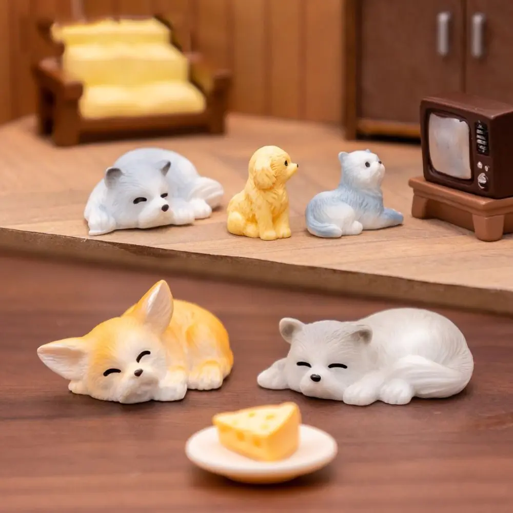 New Cute Cartoon Puppy Statue DIY Crafts Car Ornament Miniature Dog Figurines Resin Dollhouse Decoration Micro Landscaping