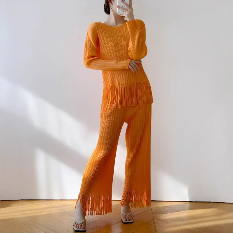 

Miyake Pleated T-Shirt 2026 Long-Sleeve Fringe Top Minimalist Loose Casual Straight-Leg Pants Lightweight Women's Commuter Set