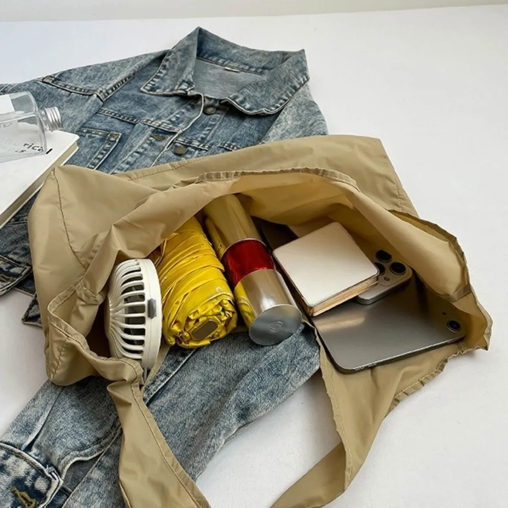 Portable Mini Keychain Tote Bag Foldable Expandable Shopping Bag Reusable with Key Ring Supermarket Eco-Friendly Bag for Travel