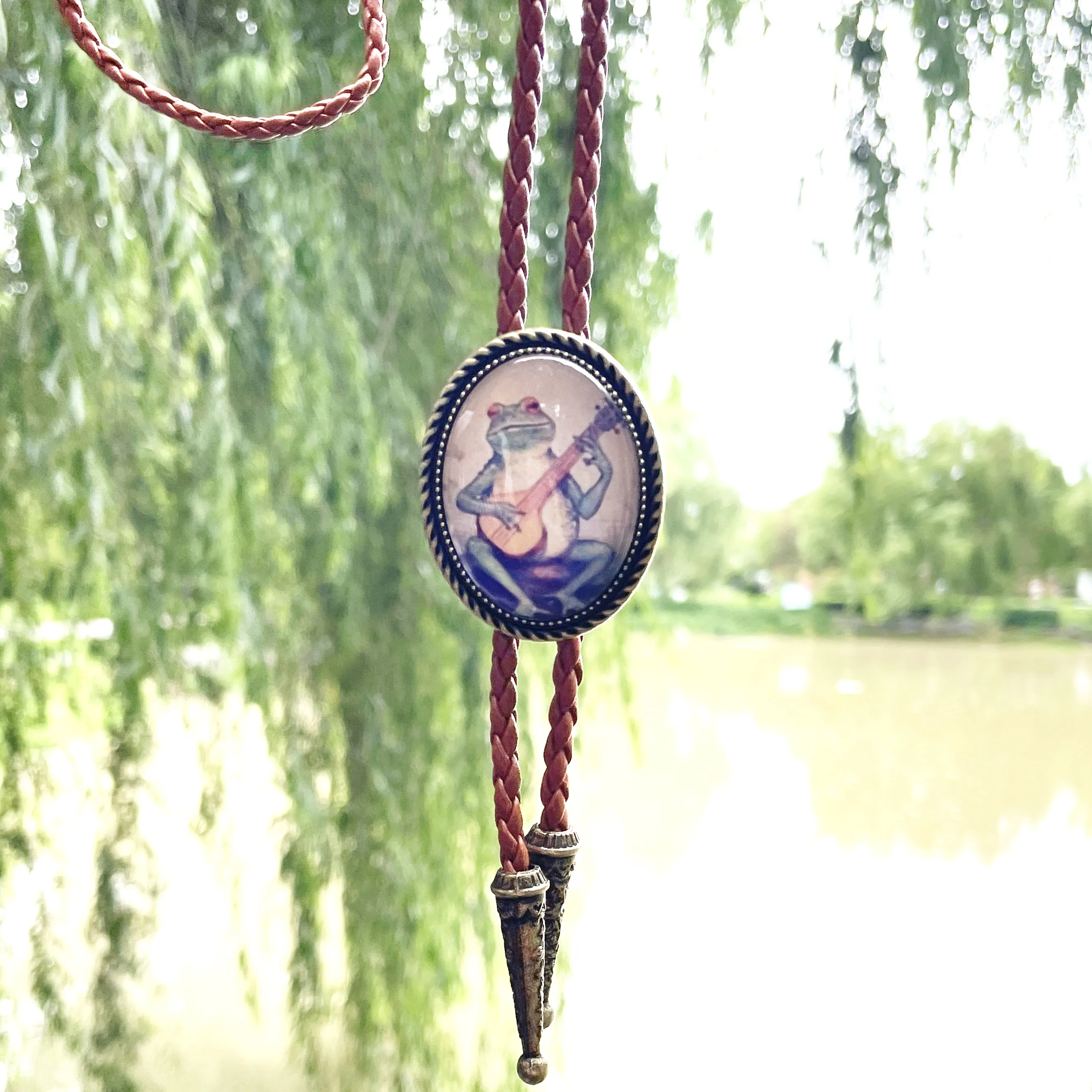 BOLO TIE العزف على الجيتار الضفدع قلادة خمر قميص سلسلة بوارو هدايا رائعة #6