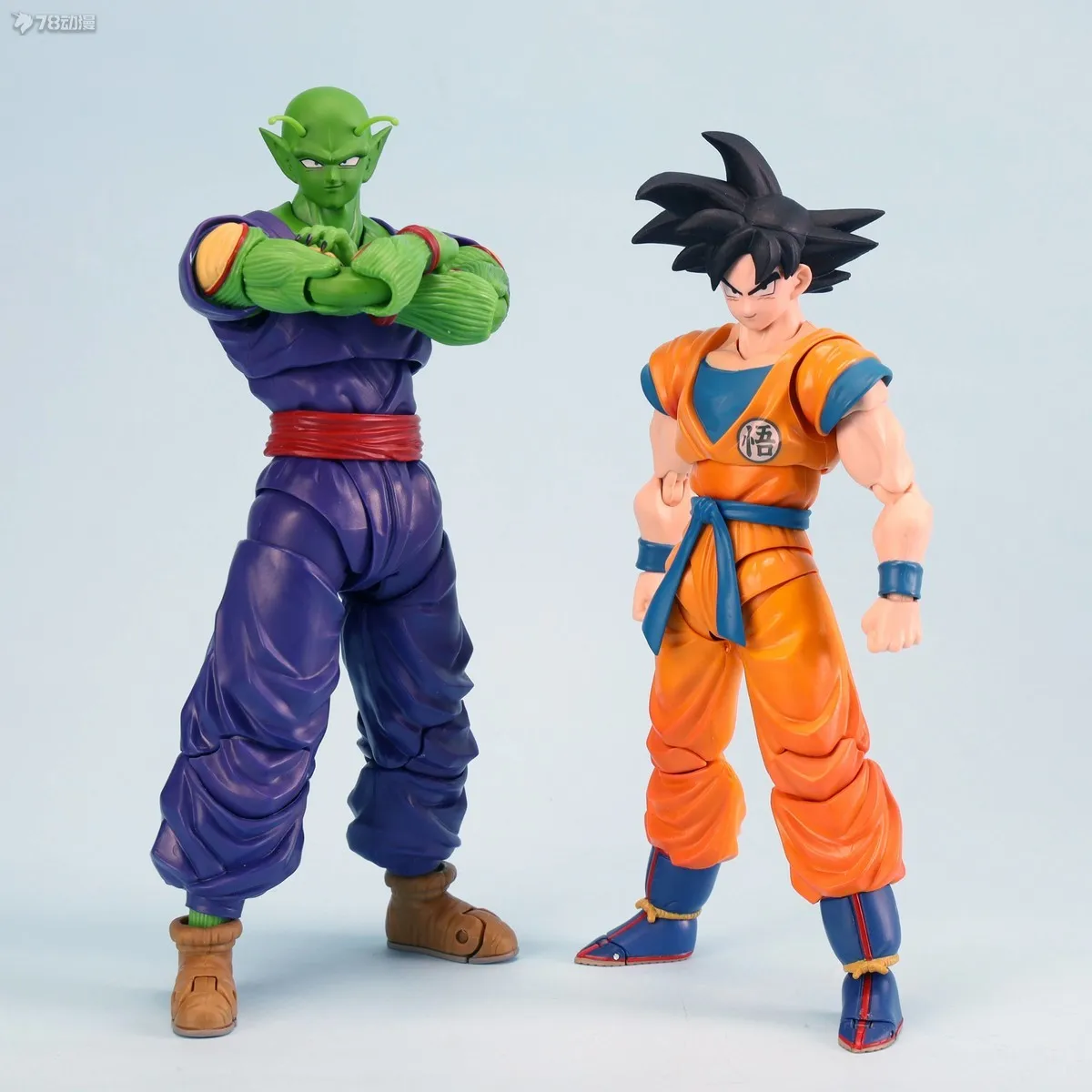 Bandai SHF Dragon Ball serie flauta corta y sol Wukong SUPER HERO Anime muñeca de acción juguete hecho a mano colección modelo joyería