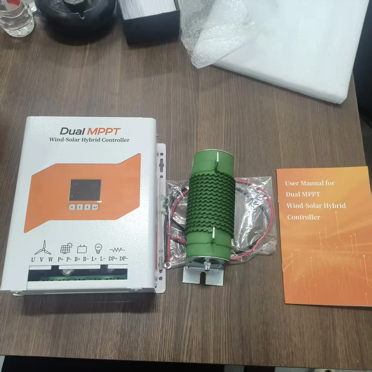 MPPT Charge Controller Solar & Wind Hybrid System 10KWWind 6KW Solar 12v 24v  48v Auto Regulator Home Use Wind Turbine Generator