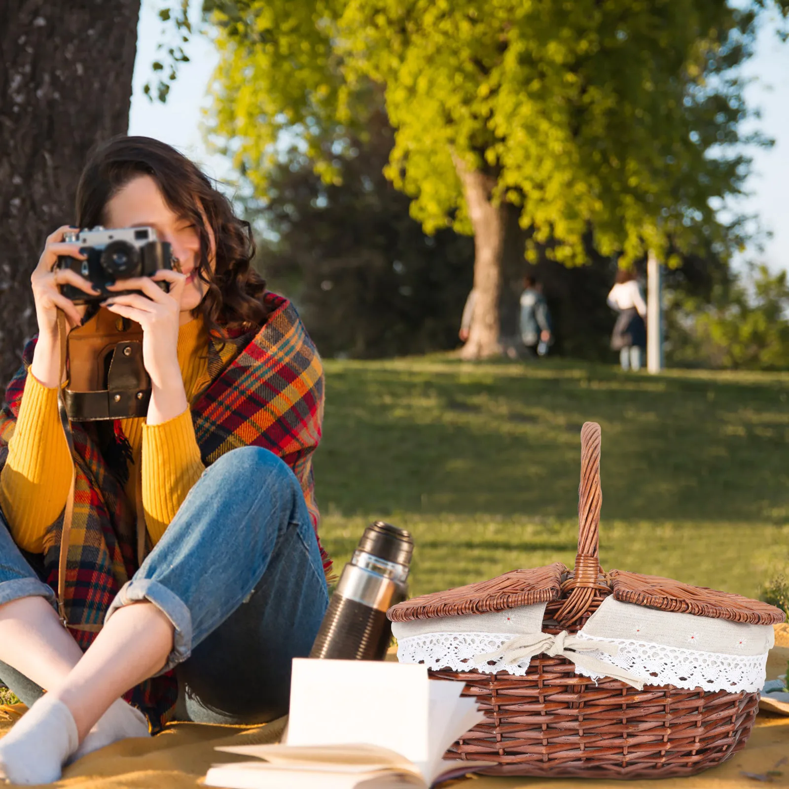 

Multi-Purpose Wicker Storage Basket Delicate Handmade Design for Home Kitchen Organization Portable Picnic Basket Container