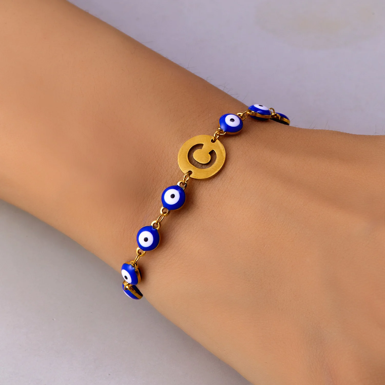 Pulsera de mal de ojo de la suerte de Turquía para mujeres y hombres A-Z 26 iniciales alfabeto Ojo Azul brazaletes de cadena de Metal de acero inoxidable joyería de la suerte