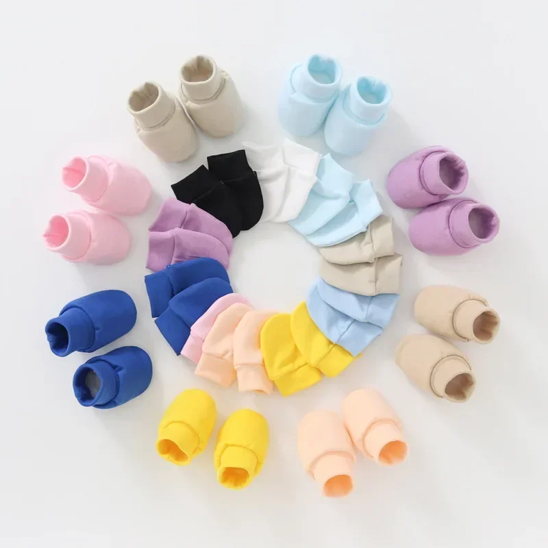 High Quality Soft Cotton 3 in One 0-12M Baby Mittens and Socks Baby Newborn Soft Hat Anti-scratch Handguard Glove Set