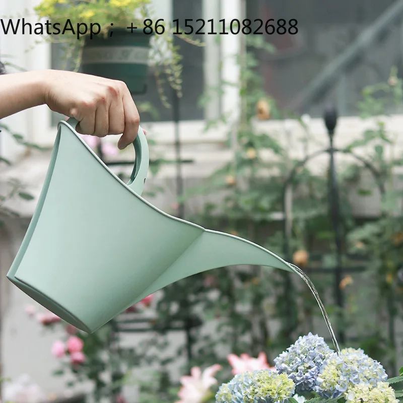 LLY Balcony Long Mouth Watering Kettle Garden Supplies Pointed Mouth Watering Kettle Plastic Thickened Watering Kettle