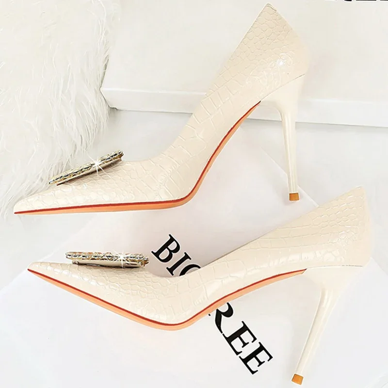 New Women 10cm High Heels Sexy Rhinestone Buckle Green Pointed Toe Party Pumps Lady Patent Leather Elegant Wedding Evening Shoes