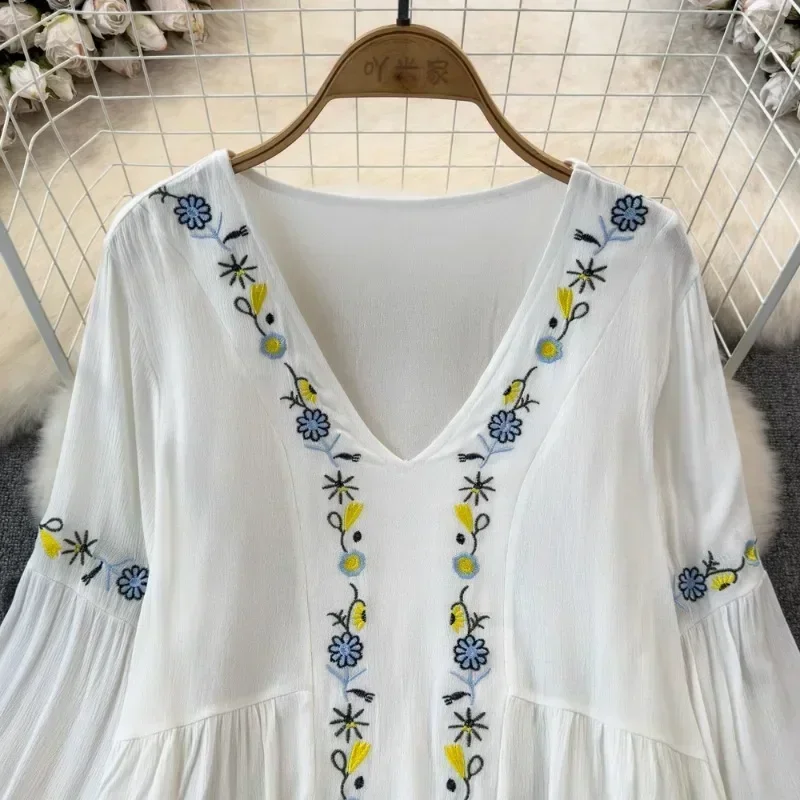 

Винтажная женская блузка с вышивкой, V-образным вырезом, длинными рукавами-фонариками, свободного кроя, осенняя повседневная блуза для женщин, дропшиппинг