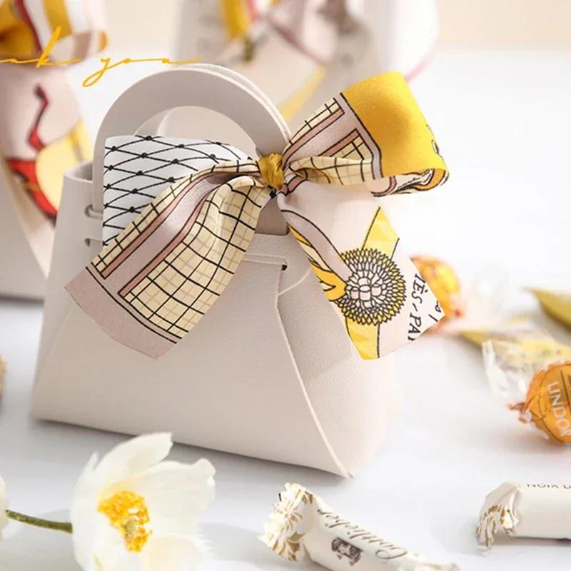 20PCS Leder Geschenk Taschen Bogen Band Verpackung Tasche Hochzeit Gunsten Verteiler Taschen Weihnachten Süßigkeiten Verpackung Box Mini Handtasche – Detail 17