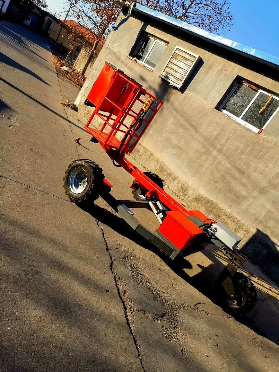 Venda direta da fábrica plataforma de elevação de pomar rebocável elevador móvel rebocável selecionador de cereja trabalho aéreo boom lift