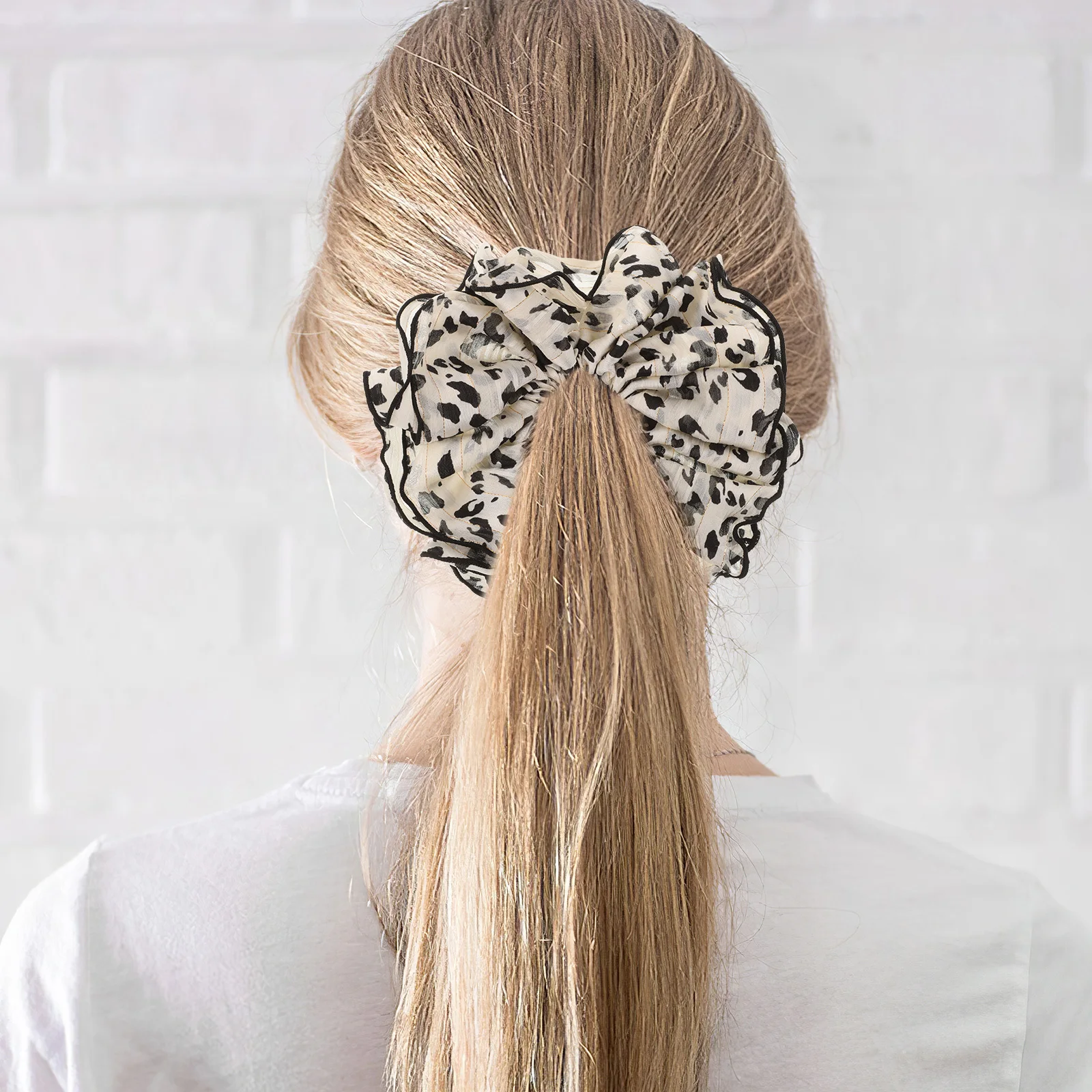 

Vintage Leopard Print Scrunchies Oversized Hair Ropes for Female Elastic Ponytail Holders Shiny Cloth Scrunchy for Thick