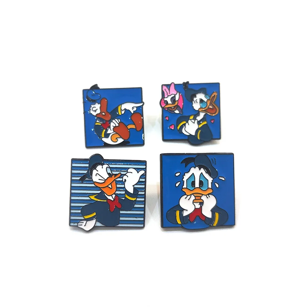 

1 Set Cartoon Cute Donald Duck Brooch Creative Enamel Pin Metal Badge Jewelry Backpack Clothing Accessories Festive Gifts