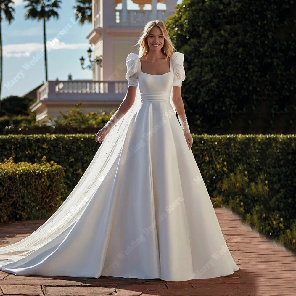 Abiti da sposa a trapezio con scollo quadrato Abiti da sposa semplici ed eleganti in raso maniche corte senza guanti Abiti da sposa personalizzati