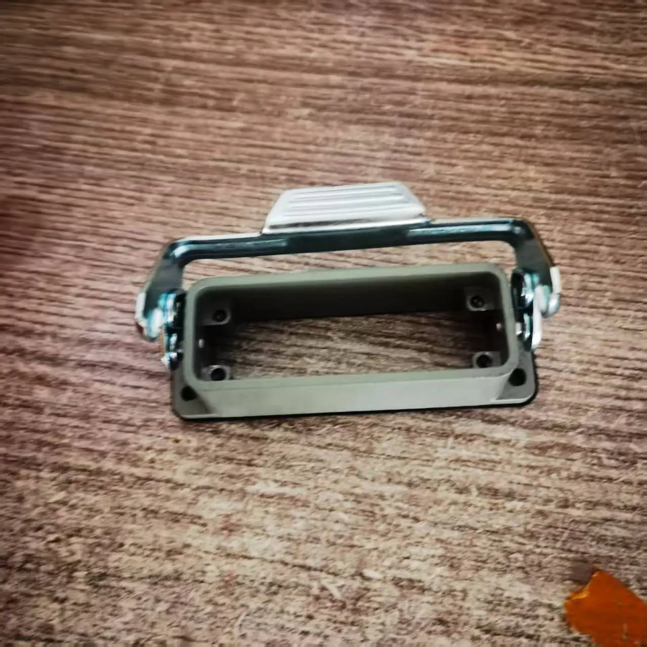 Cold-pressed 25-pin HDC-HD-025M/F connector plug-in And the base shell