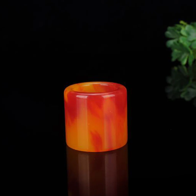 

Chicken Blood Jade Yellow Red Finger Wrench Fashion Men's and Women's Models