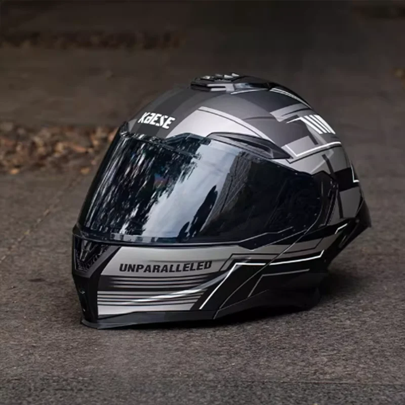 

Black Grey Lines Couple Motorcycle Helmets Men Women Motorbike Racing Helmets All-season Full Helmets Anti-fog Rear Wings