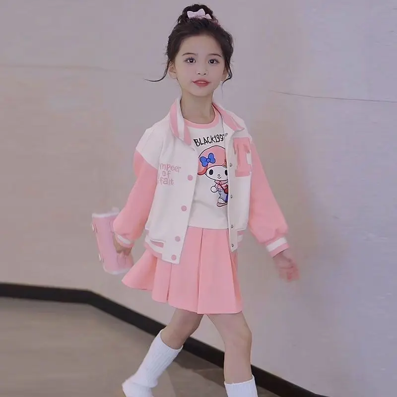 ملابس خريفية للفتيات من MINISO 2025 سترة بيسبول My Melody جديدة للأطفال وتنورة مطوية طقم مكون من ثلاث قطع للفتيات الصغيرات #4