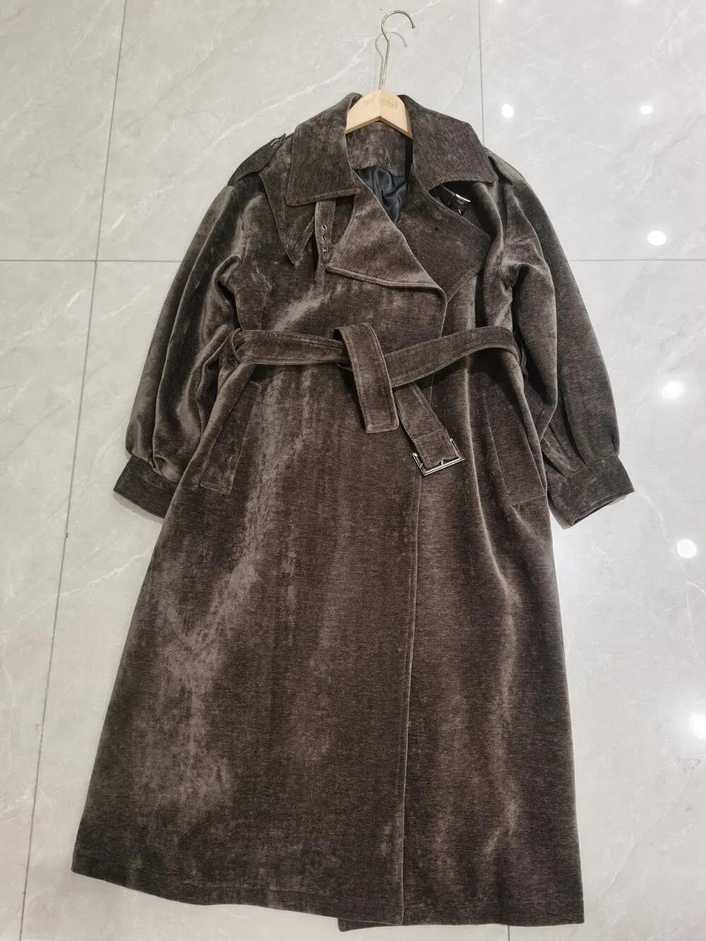 BJTZ Dames Chenille Halflange Trenchcoat Jas Casual Designer Comfortabel Elegant Minimalistische Kwaliteit Herfst Winter 2025