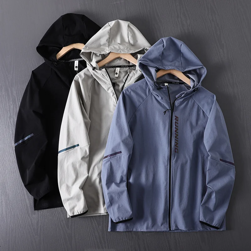 

Мужская спортивная куртка для бега, тонкая, быстросохнущая, эластичная, для активного отдыха, ветрозащитная, новая коллекция 2024, светоотражающая, повседневная, удлиненная.