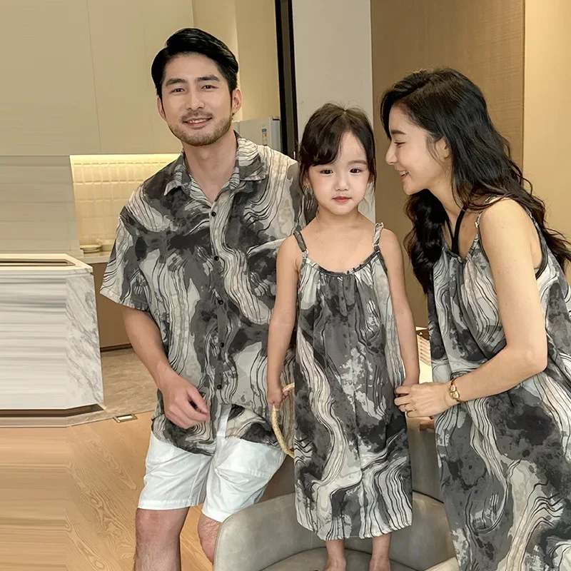 2024 Vacation Look Family Clothes Couple Beach Wear Brother Sister Dad Son Print Shirts Mom Daughter Matching Sleeveless Dress