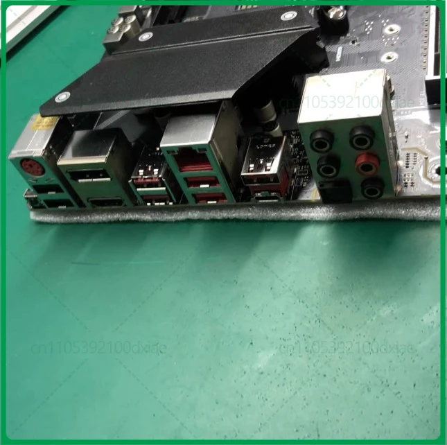 

Используется для основной платы MSI B450M MORTAR MAX.