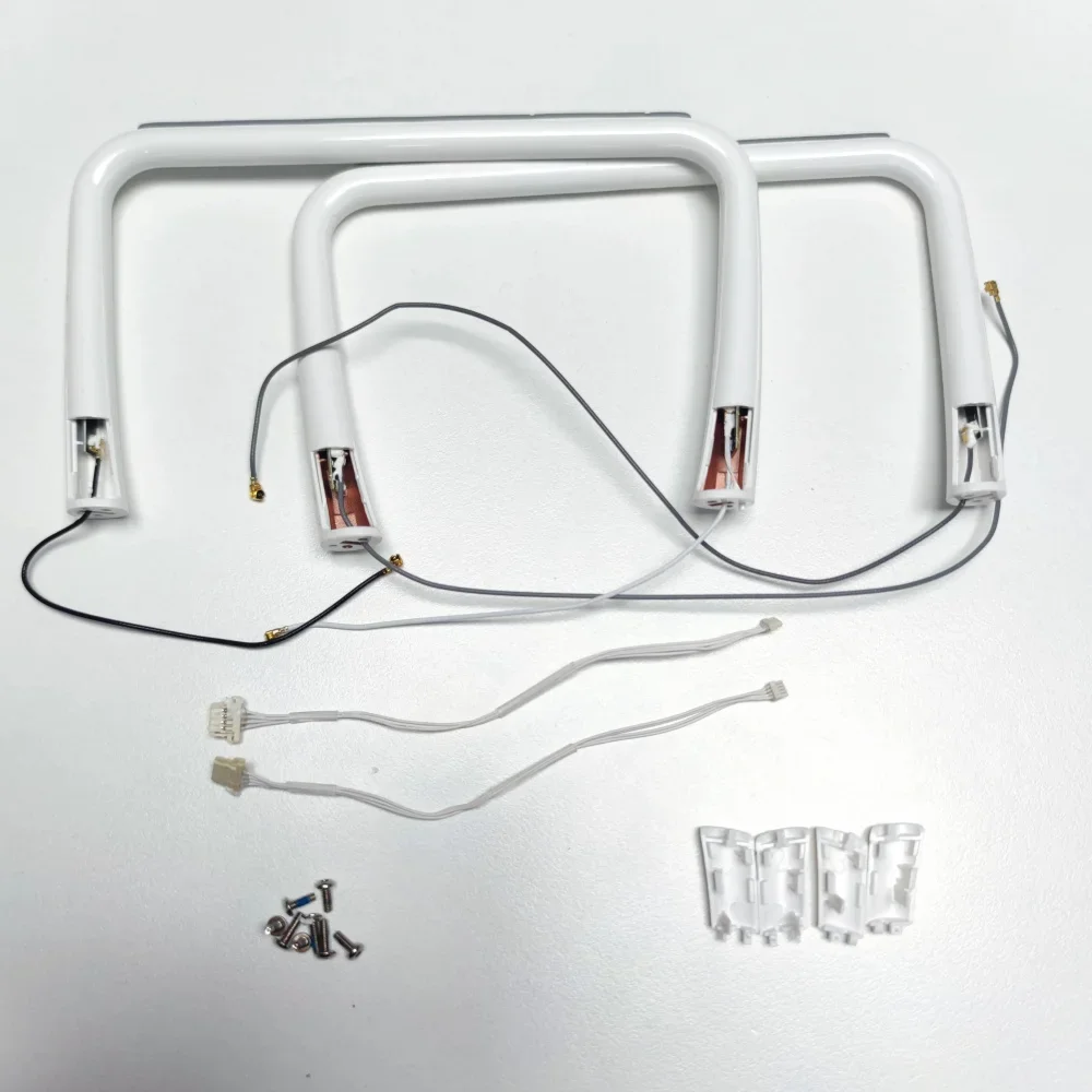 

Left/Right Landing Gear with Antenna & Compass & Screw for DJI Phantom 4 Professinal Pro / DJI Phantom 4 Advanced Only