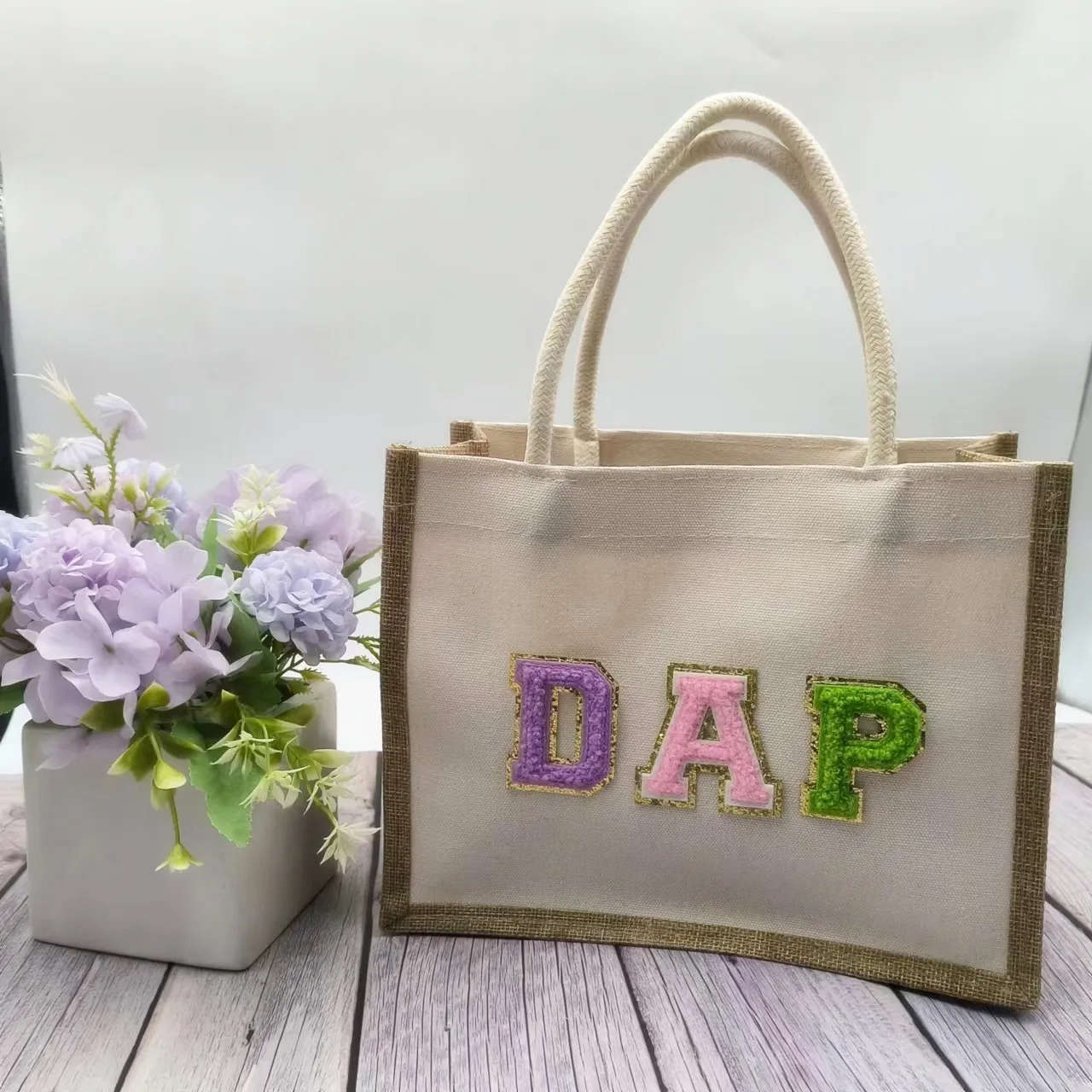 Sacos personalizados do presente do Tote, Chenille Bordado Bridesmaid Burlap Tote Bags, Saco de praia personalizado, Bridesmaid Proposta Party Gift Bag