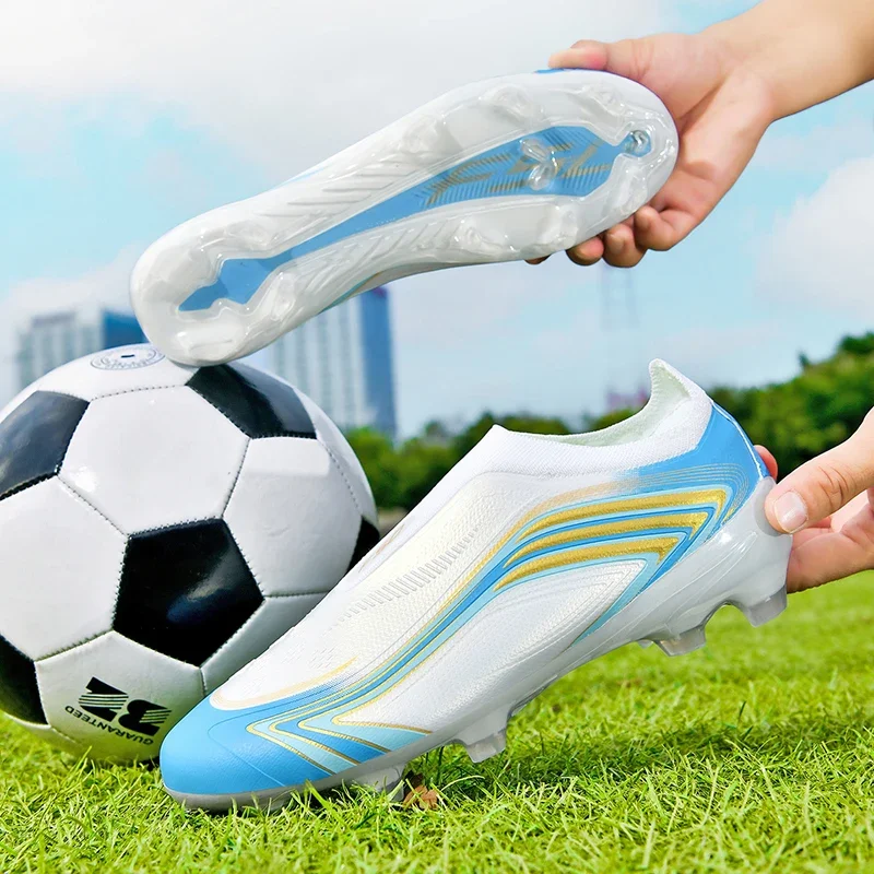 New Men Football Boots High-quality Cleats Futsal Ultralight Soccer Shoes TF/FG Women Unisex Hot Sale Professional Sneakers