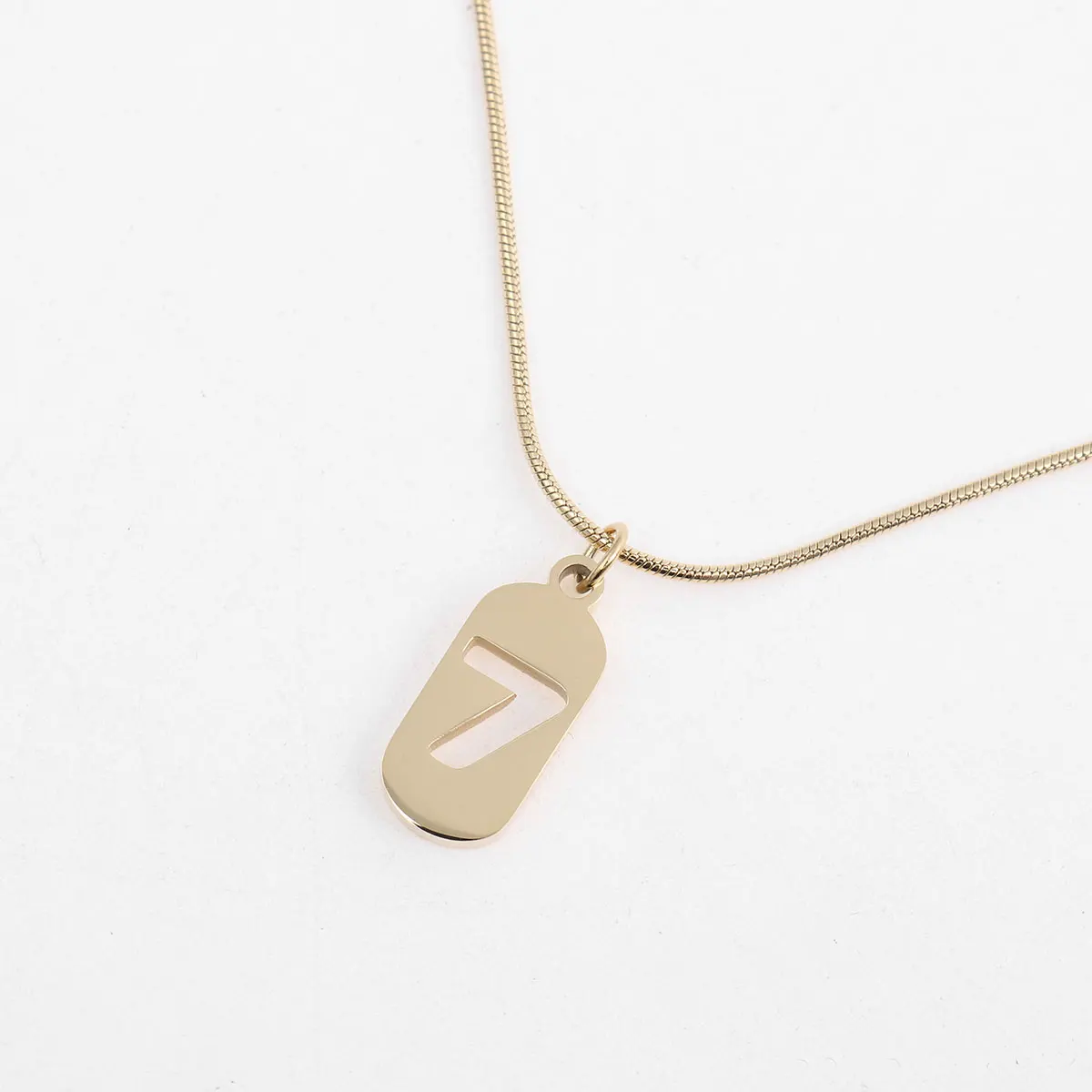 

1Pcs Lucky Number 7 Elegant Necklace Golden Clavicle Chain Fashion Jewelry for Women Girls Beach Party Prom Vacation