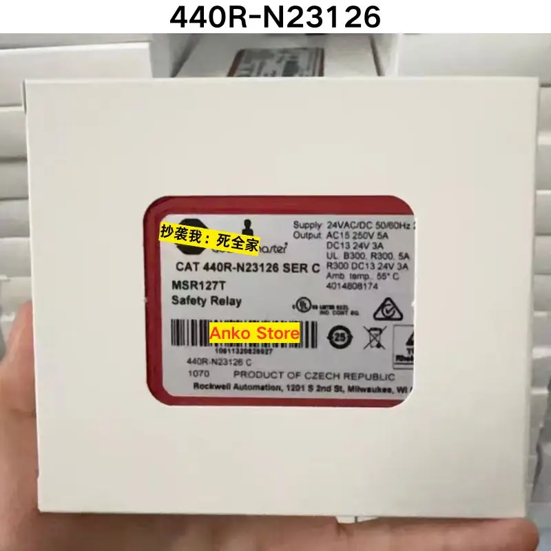 

Совершенно новое реле безопасности 440R-N23126
