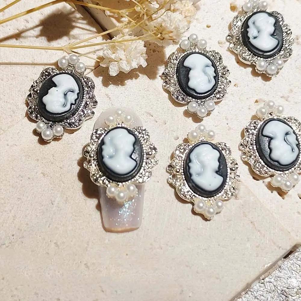 Filles Baroque abstrait diamant perle rétro beauté tête ornements Nail Art strass manucure bricolage décoration d'ongles