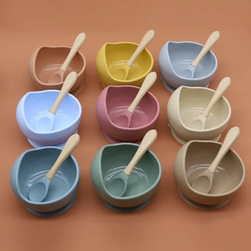 Ensemble d'alimentation pour bébé en silicone, bavoir, assiette, bols à ventouse, cuillère à soupe, Friendly Led, ustensiles de cuisine, tendance, 2024, 10 pièces