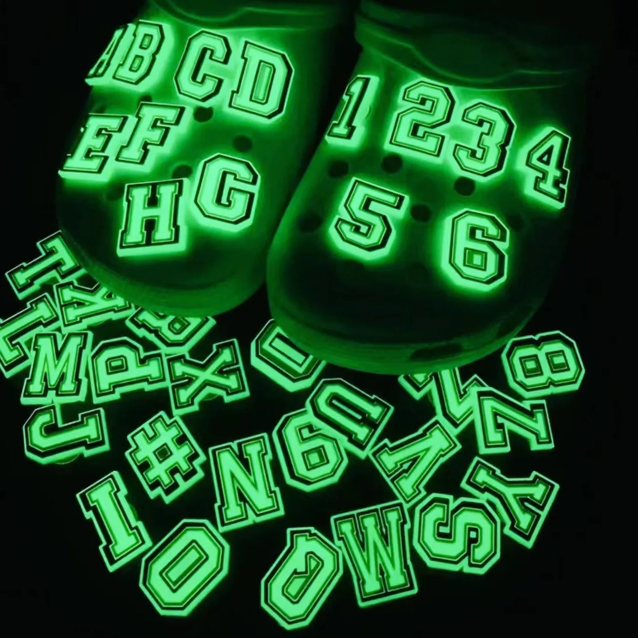 

Luminous Alphanumeric Accessories PVC Shoe Charms Accessories for Crocs Sandals DIY Fashion Toys Anime Cartoon Frind Kawaii Cute