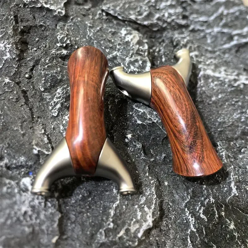 High-quality Wooden Handle Top Card Slingshot Outdoor Competition High-precision Hunting Shooting Slingshot Dual-purpose Sling