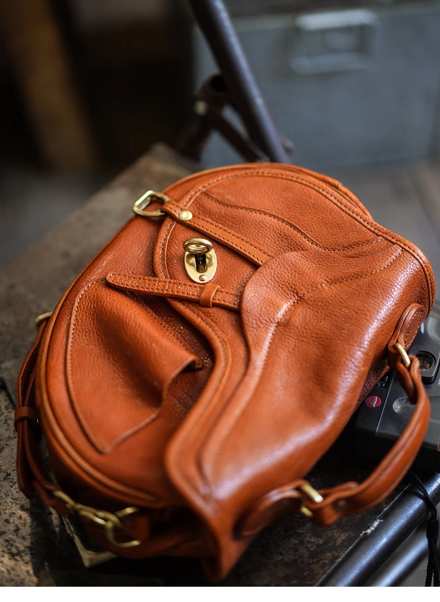 PNDME-Organizer, Designer, handgefertigte Taschen aus echtem Leder für Damen und Herren, Umhängetaschen, modische Vintage-Handtaschen aus echtem Rindsleder. – Detail 11