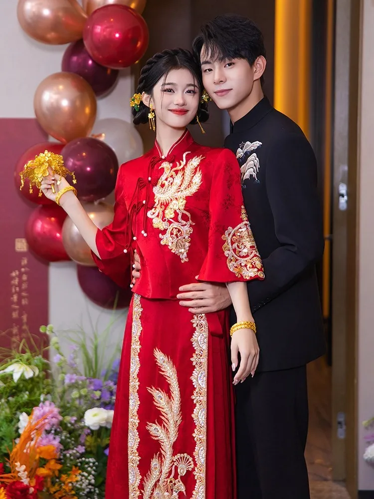 New Chinese-style wedding dress for brides toasting and outdoor women