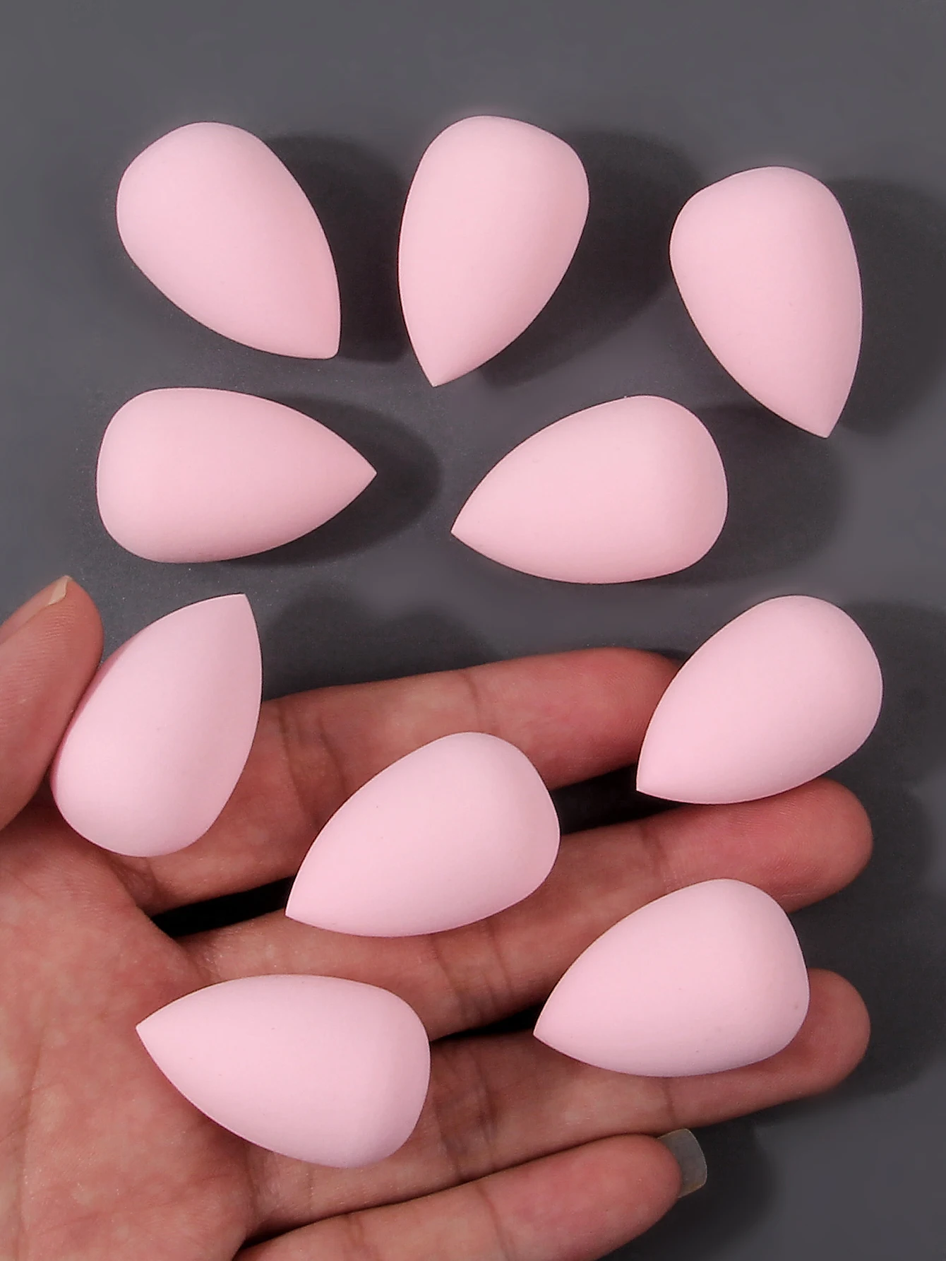 10 個ミニピンクビューティーエッグセット、ウォータードロップパウダーパフ、メイクアップスポンジツール、ファンデーション、リキッドメイクアップエッグ、スポンジパウダーパフ