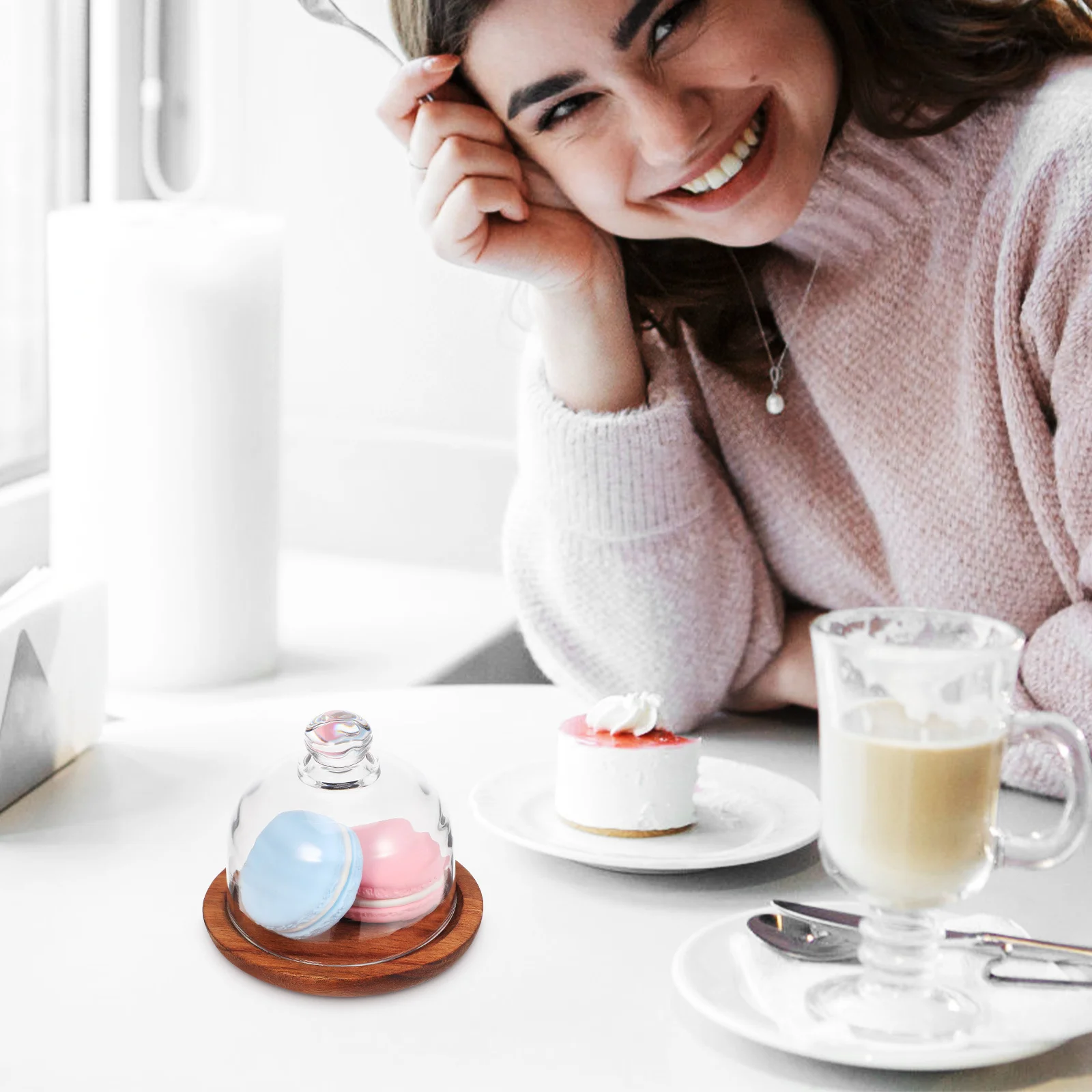 

2Pcs Glass Cake Stand with Lid Transparent Dome Butter Dish Wooden Base for Cake Cookie Pastry Fruit Display Holder Home Party