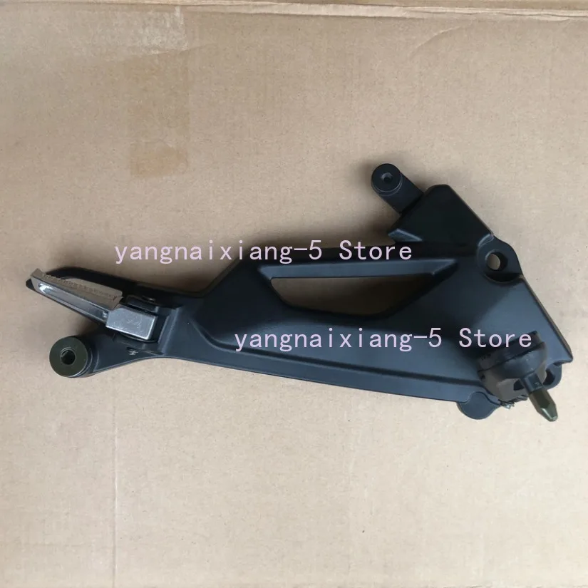 For LIFAN 200cc KPM200 LF200-3B KPM 200 Motorcycle Parts Pedal Bracket Footrest Foot Peg Rubber Block