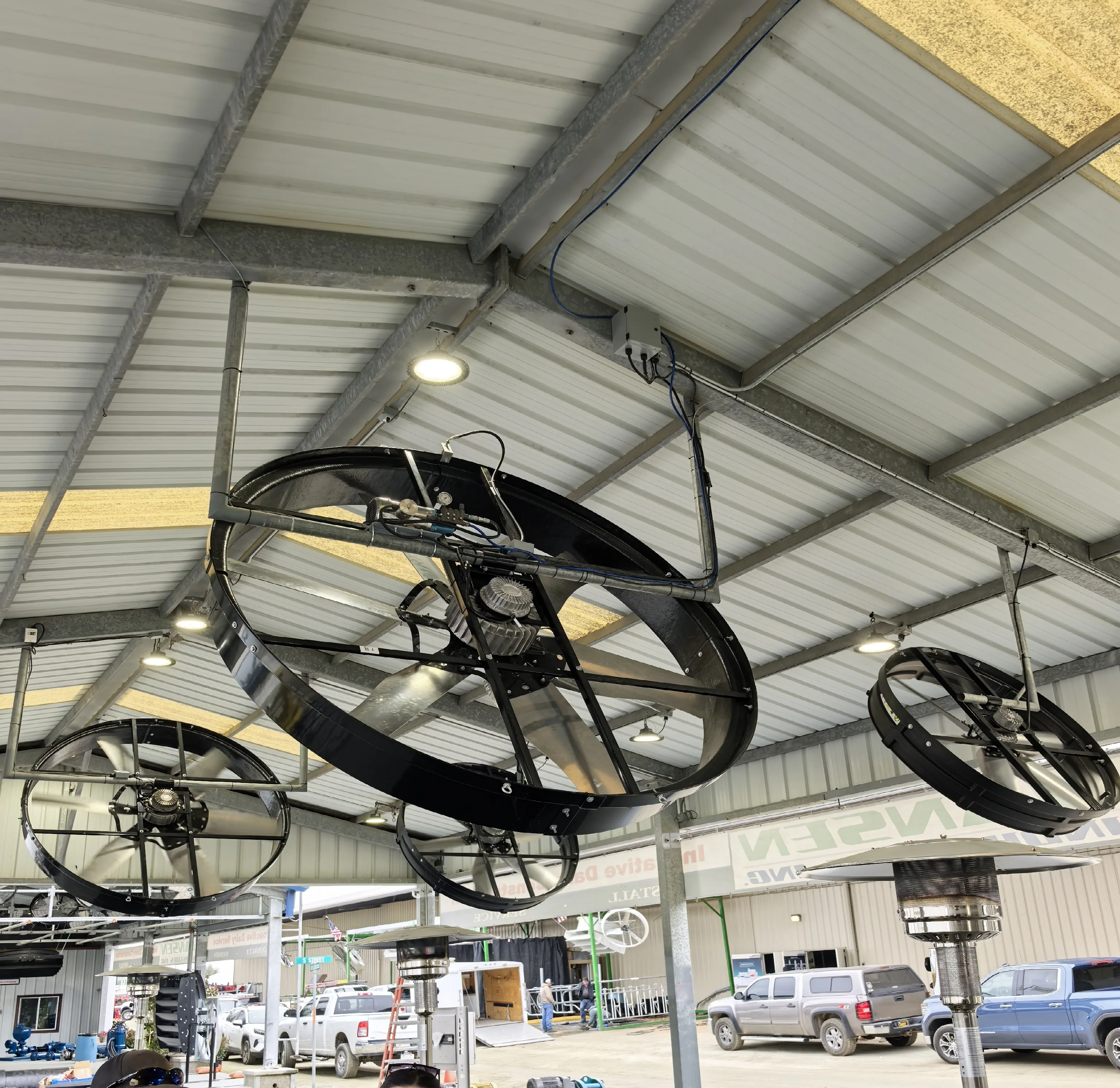 مروحة منفاخ هواء جديدة للتهوية لمزرعة الخنازير والماشية والحصان والبقرة والأغنام مروحة توزيع فعالة