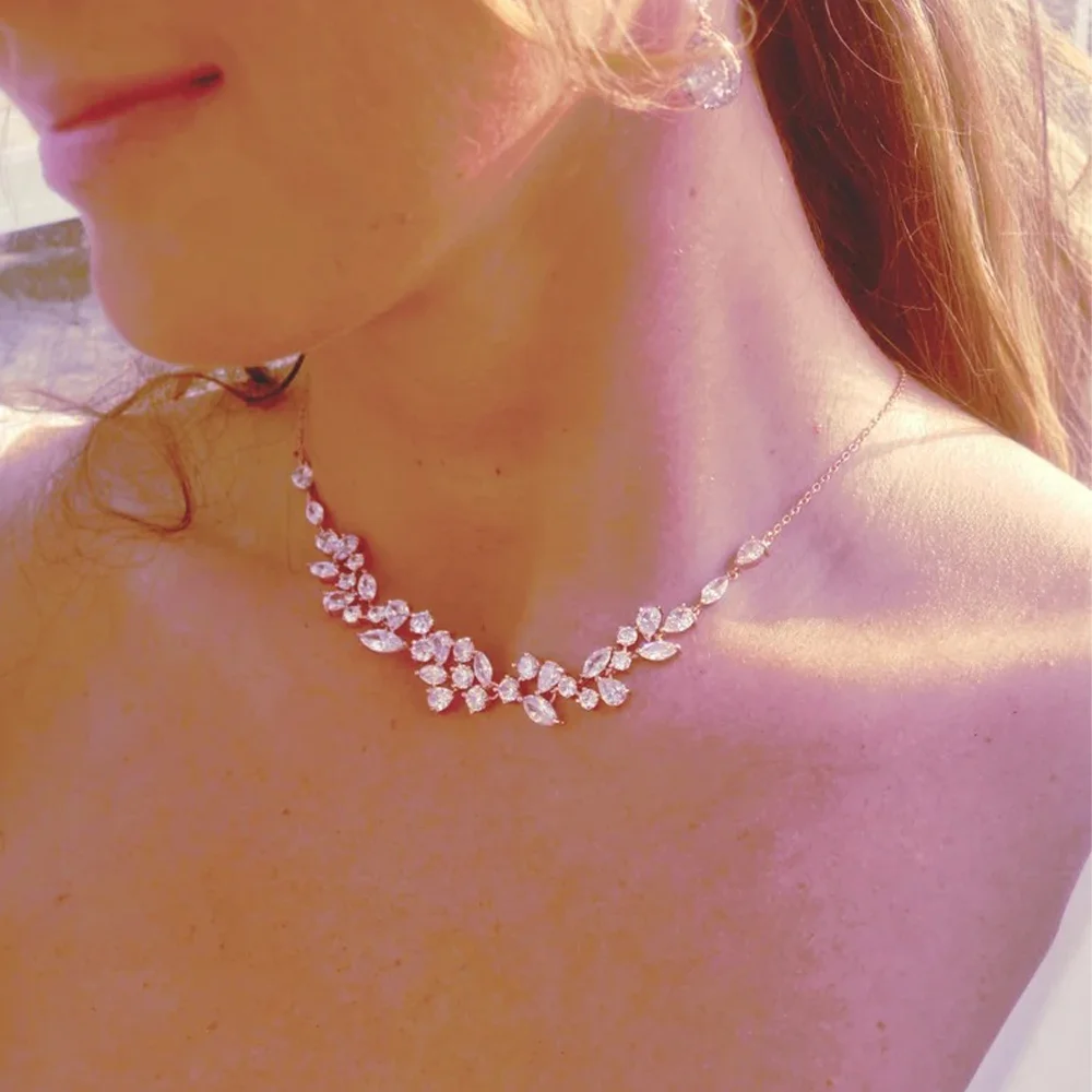 قلادة خلفية للجسم بتصميم أوراق - مراجعة Body Jewelry Necklace وسعره