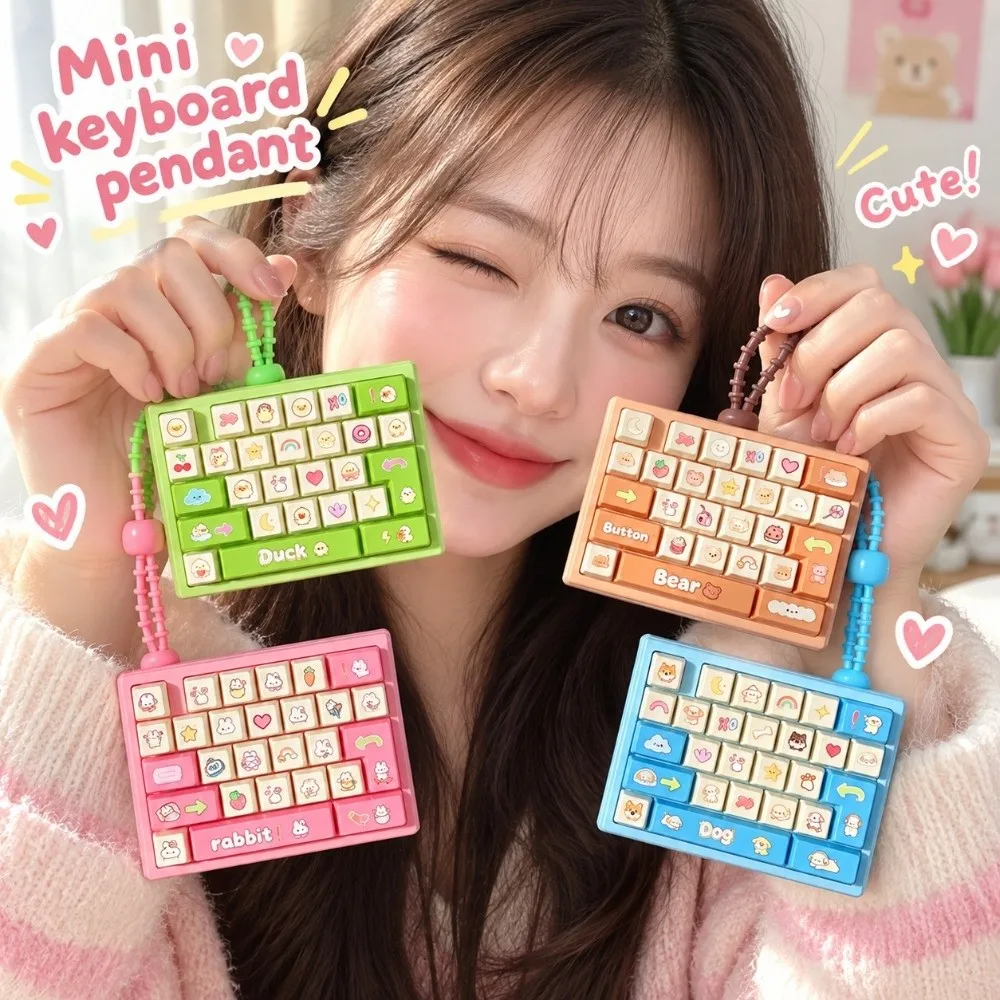26 Key Decompression Button Cute Design Creative Style Mini Keyboard Pendant Bag Hanging Ornament Small Gift Keyboard Keychain
