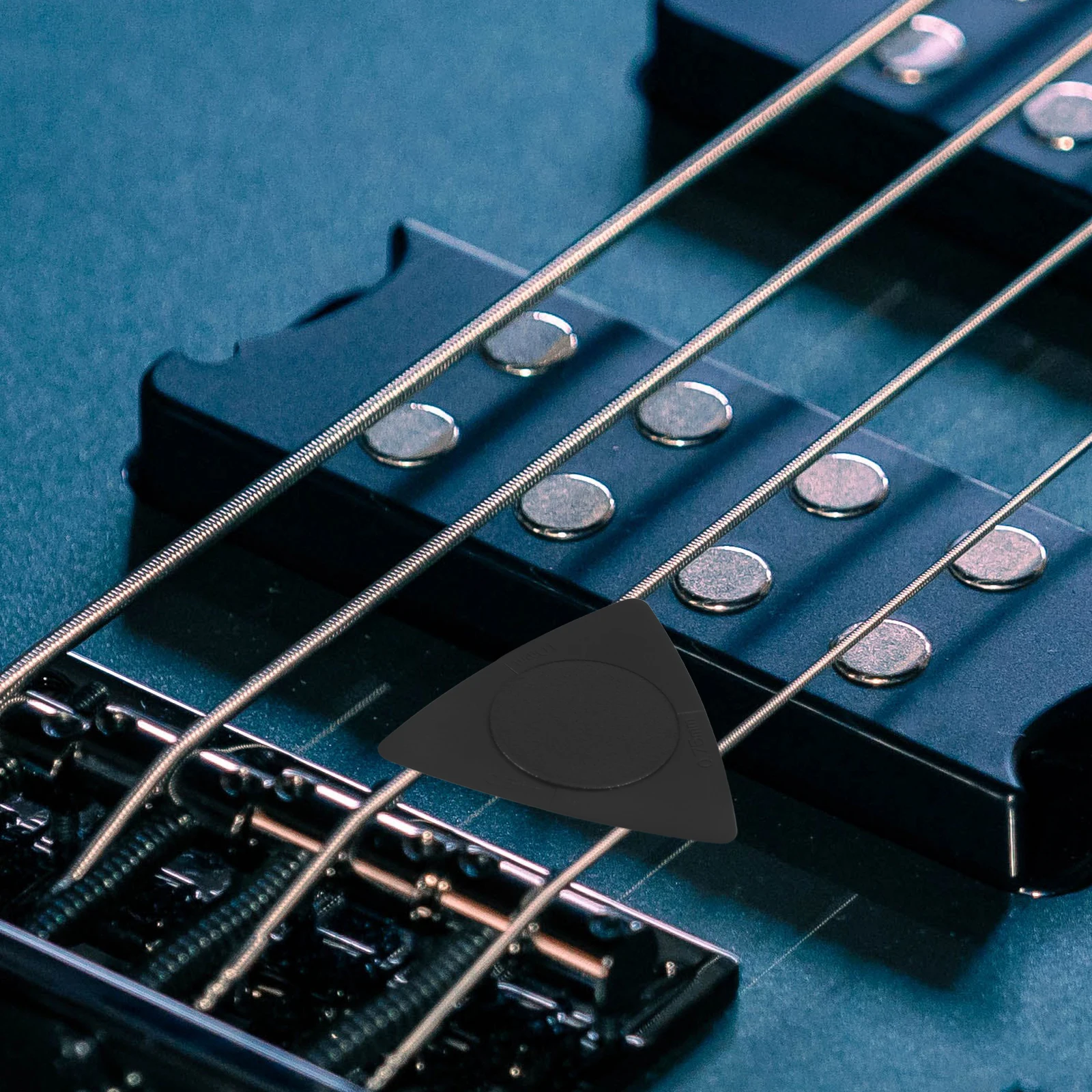 

20Pcs Folk Guitar Picks Triangle Classic Shape ABS Material Anti-Slip Thin Medium Heavy Guitar Accessories ABS Material Picks