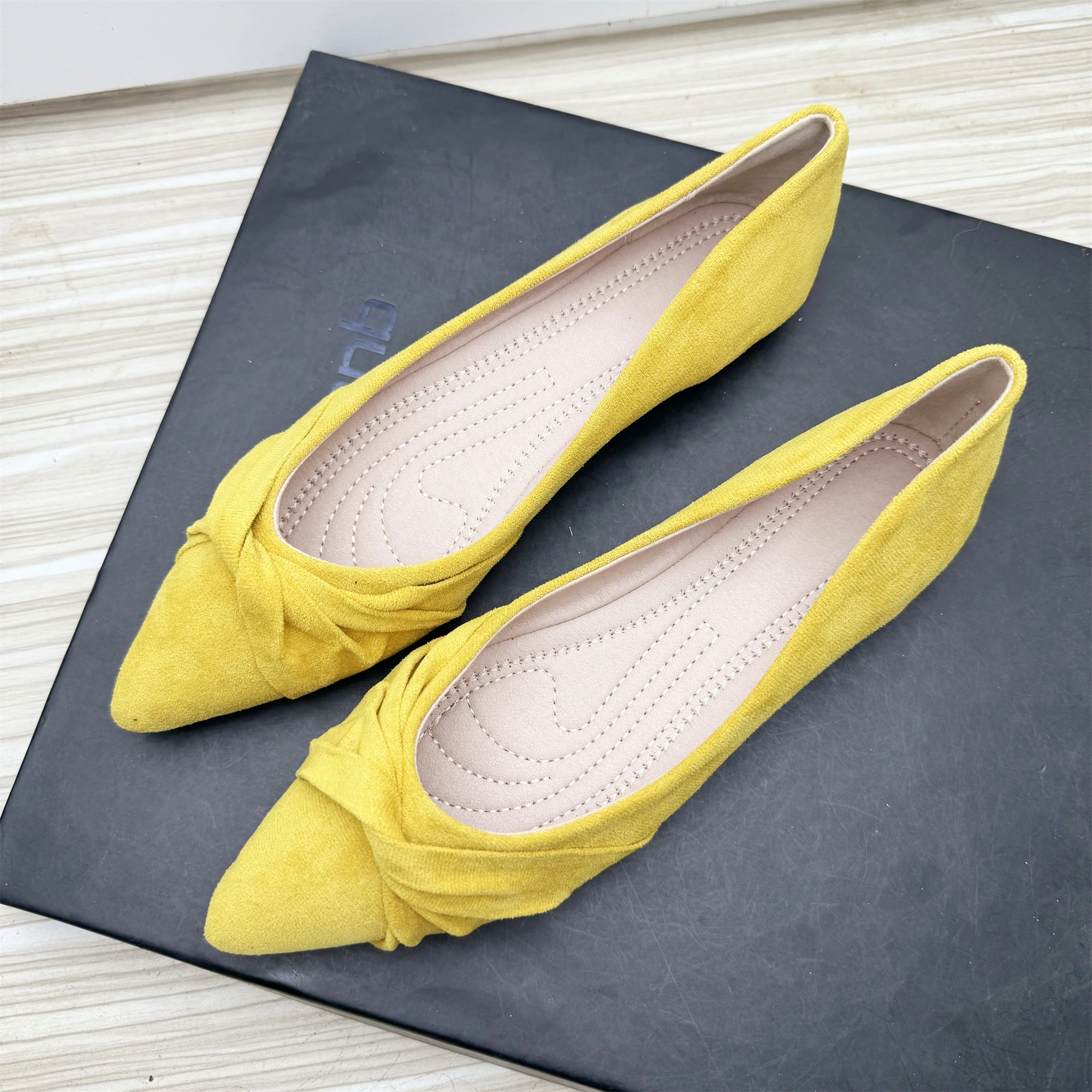 Women Flats Pumps Solid Color Pointy Toe Slip on Loafers Size 33-43 All Match Simple Shoes for Ladies Spring Summer Nice Quality